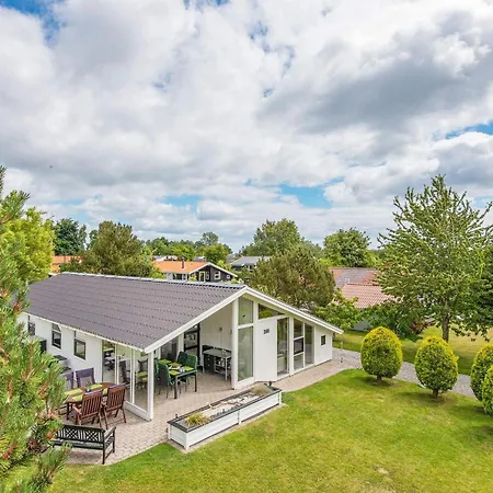 Дом отдыха 4 Star Holiday Home In Juelsminde *