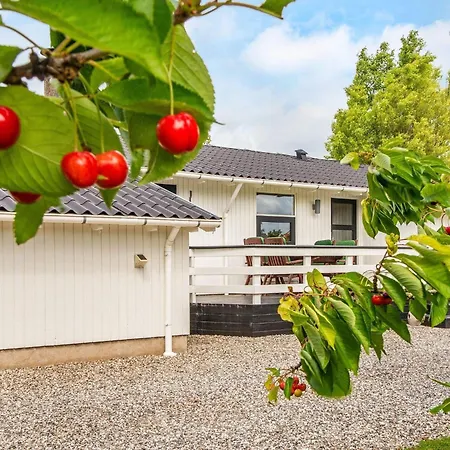 Дом отдыха 4 Star Holiday Home In Juelsminde Sonderby (Midtjylland)